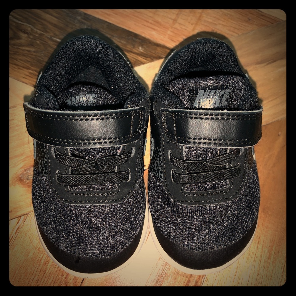 Infant Nike Sneakers Size 5